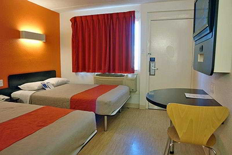 Motel 6 South Padre Island 13/33