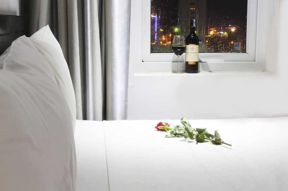 Misa Hotel 10/75