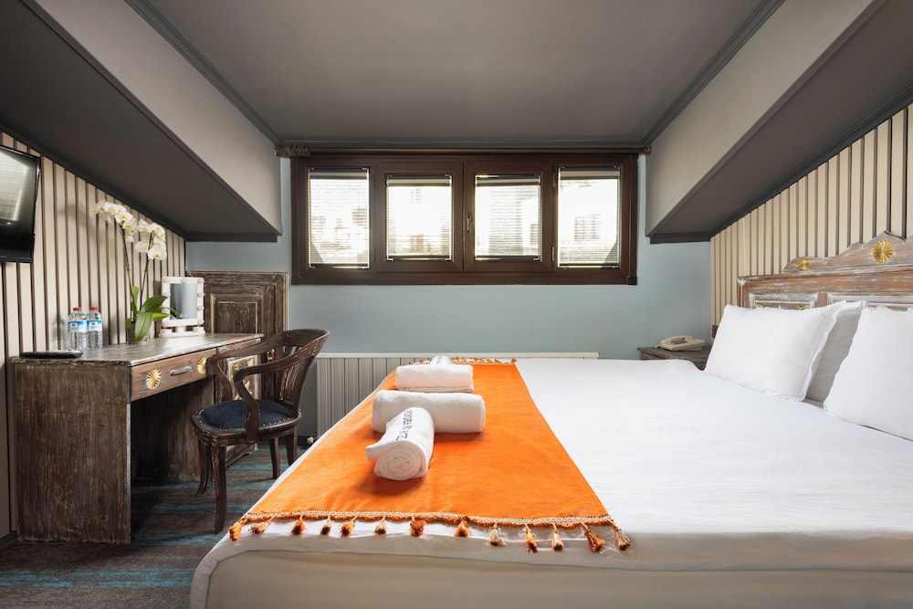 Wonder Wood Hotel 28/59