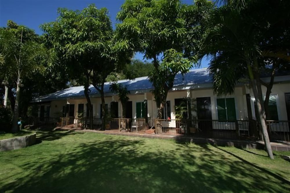 Rio Grande Laoag Resort Hotel 42/47