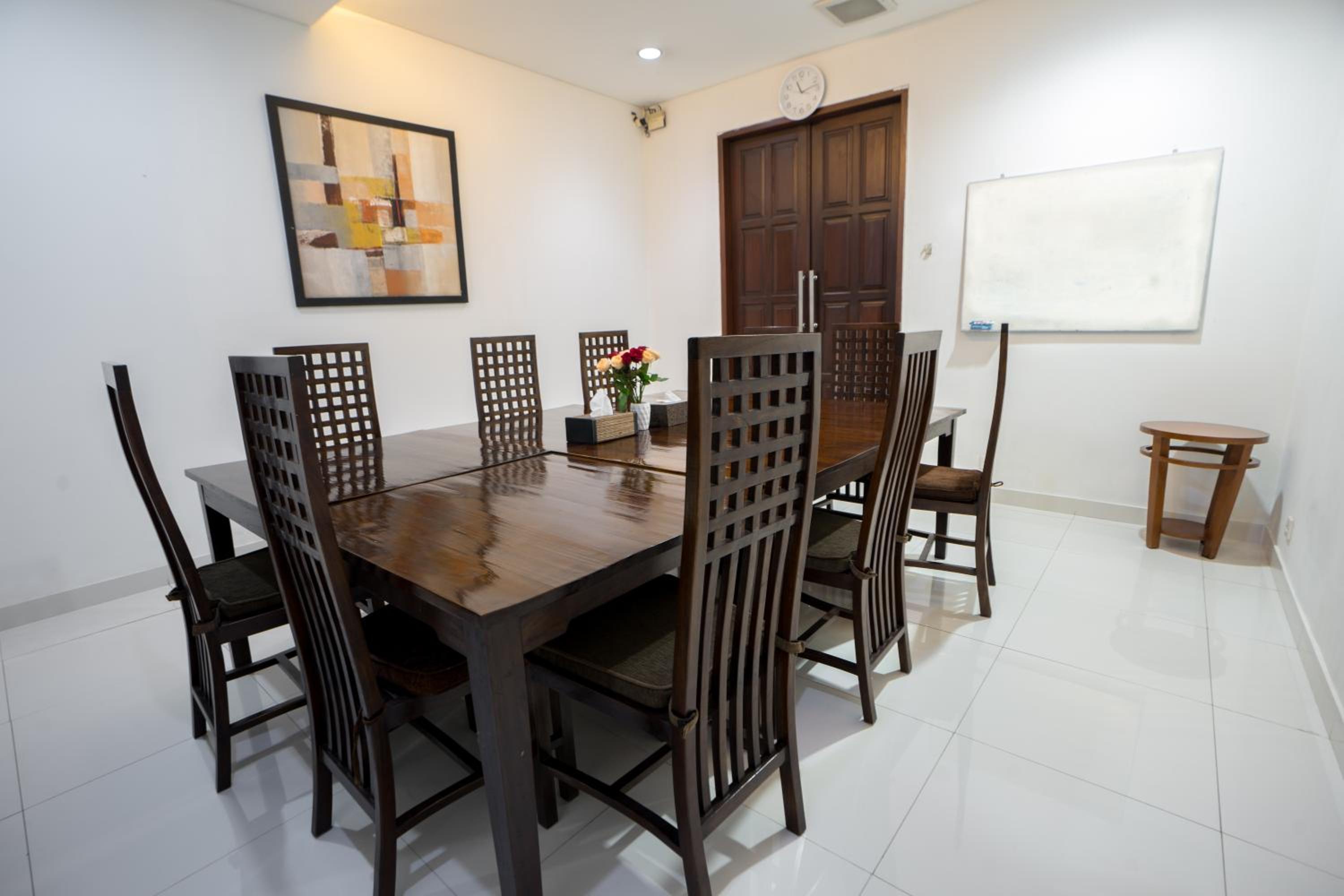 Jambuluwuk Heritage Menteng Suites 30/36
