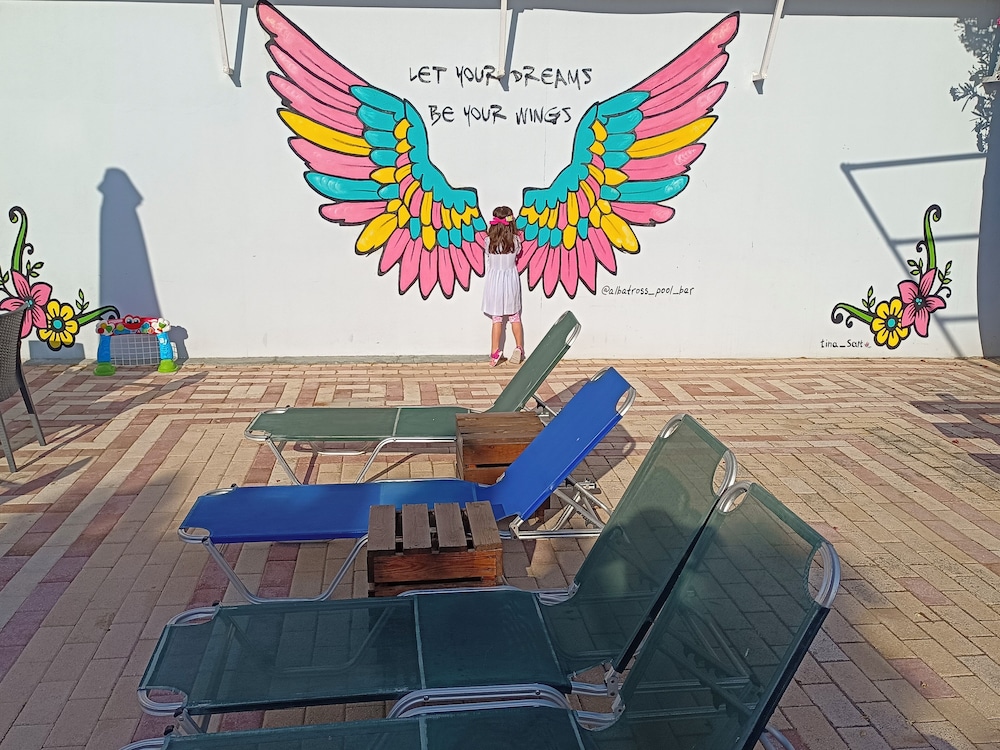 Albatross Studios And Apartments 42/50