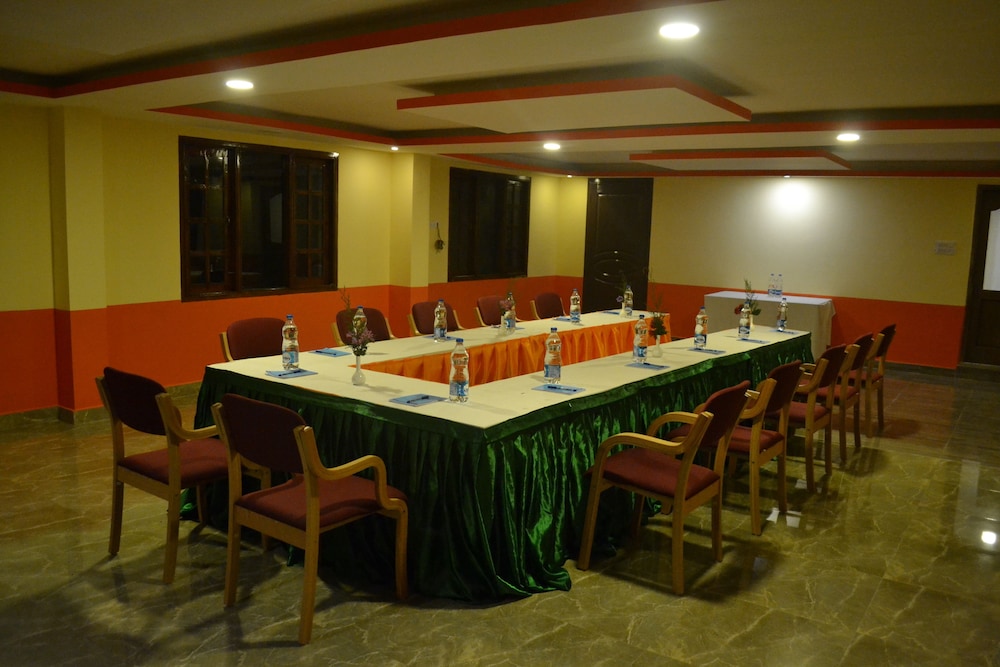 Kodai Sunshine Hotel 25/30