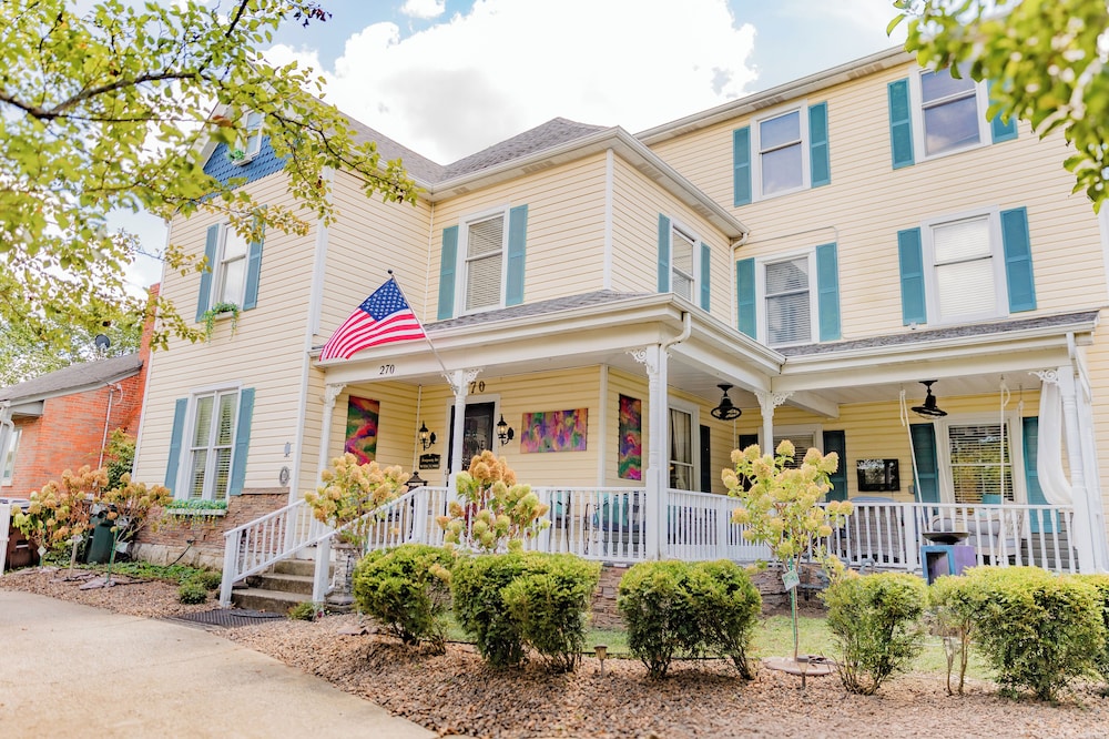 Montgomery Inn BnB photo4