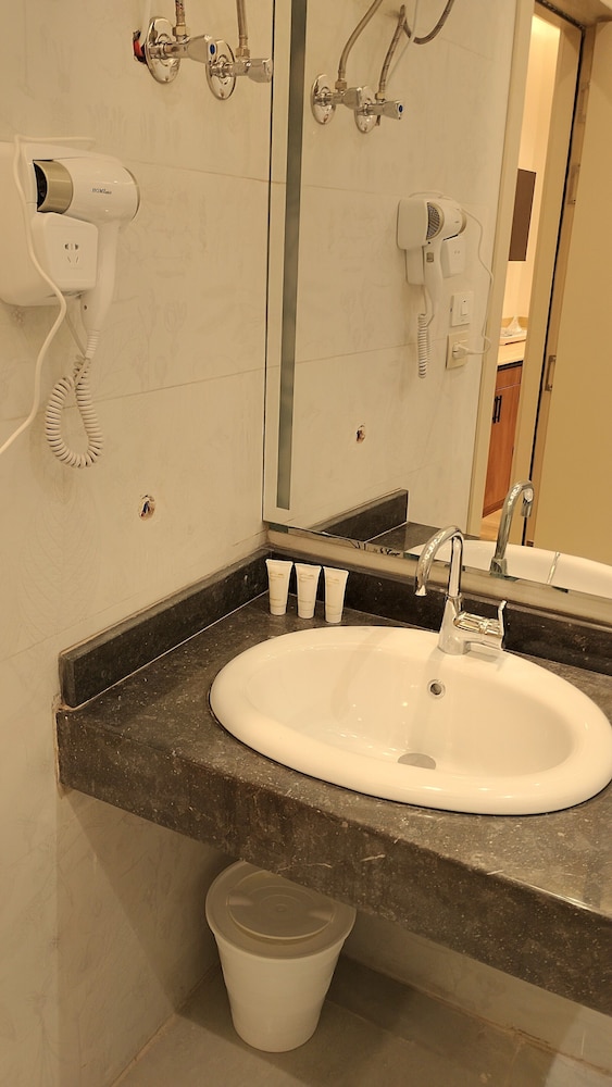 Nefri Pyramids Hotel 47/50