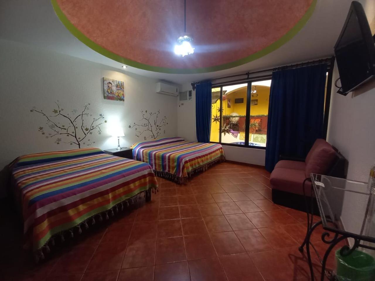 Hotel Posada Dona Alicia 32/50