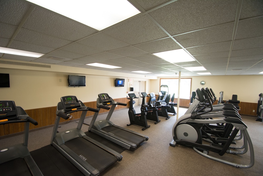 Fairway Inn and Suites Mishicot - Wi 26/50
