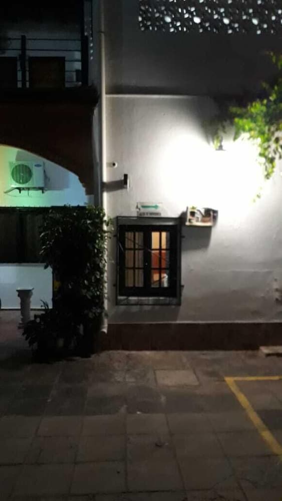 Hostal Residencial Leones De Castilla 34/45