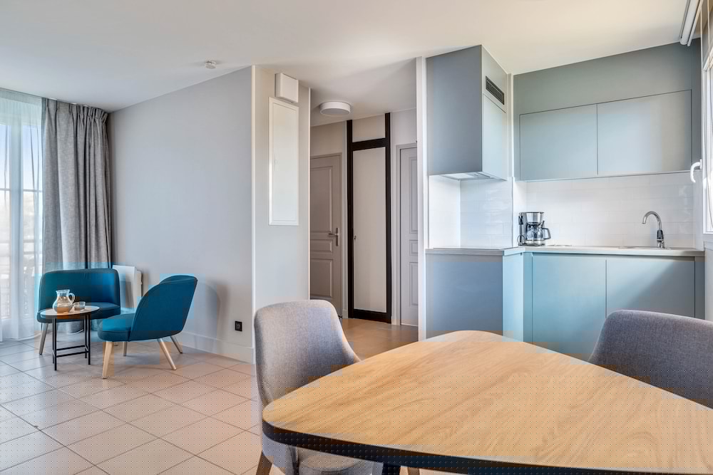 Appart City Confort St Quentin en Yvelines Bois d Arcy 32/80