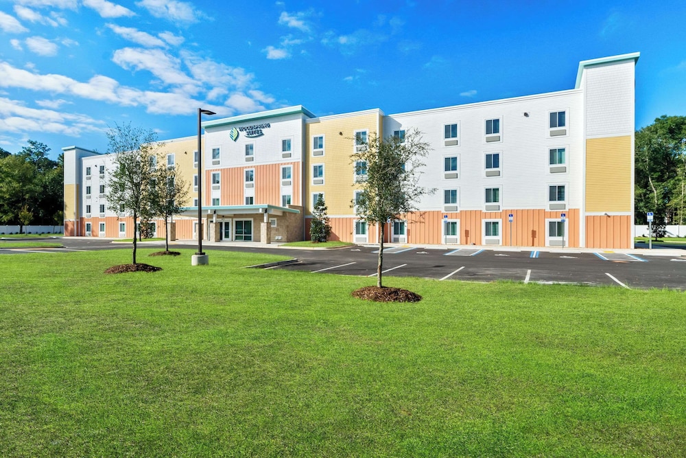 WoodSpring Suites Pensacola West 21/28