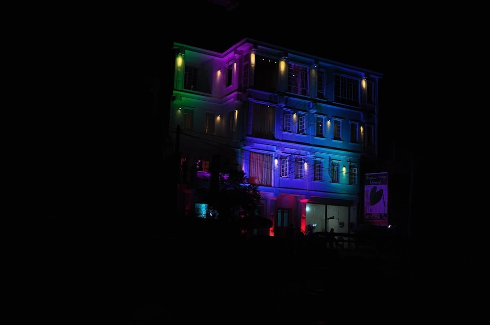 Yoho Elegance Range Resort 3/34