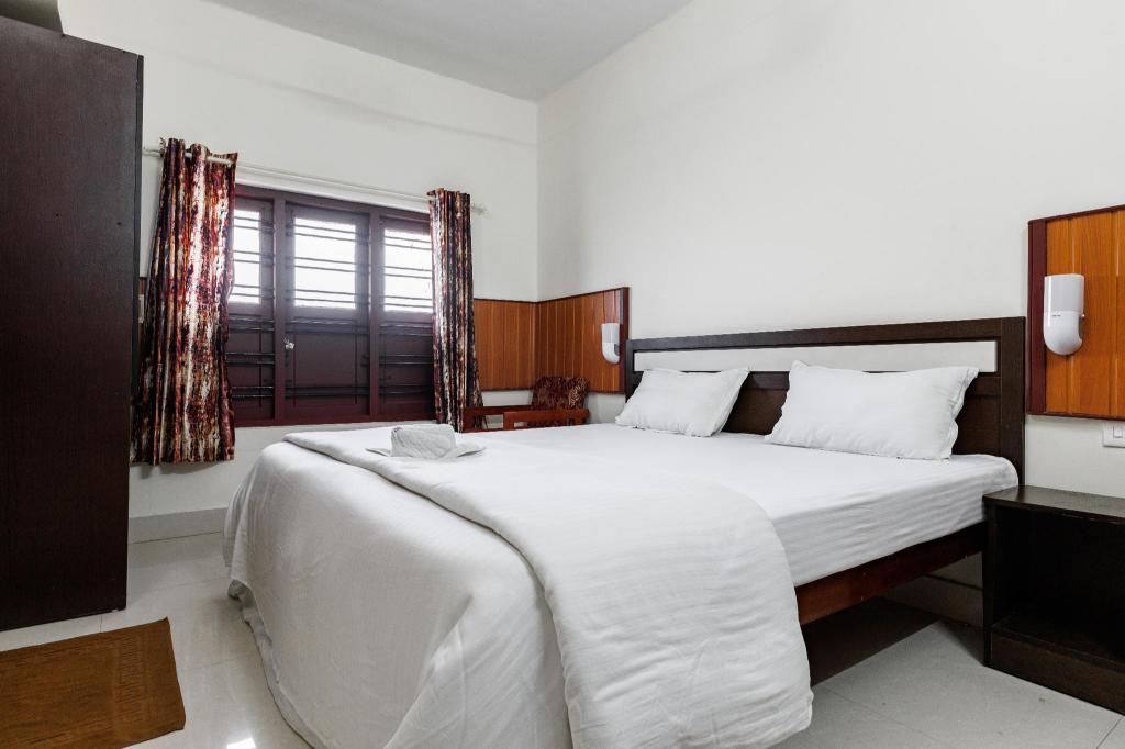 PAULSON PARK HOTEL 11/50