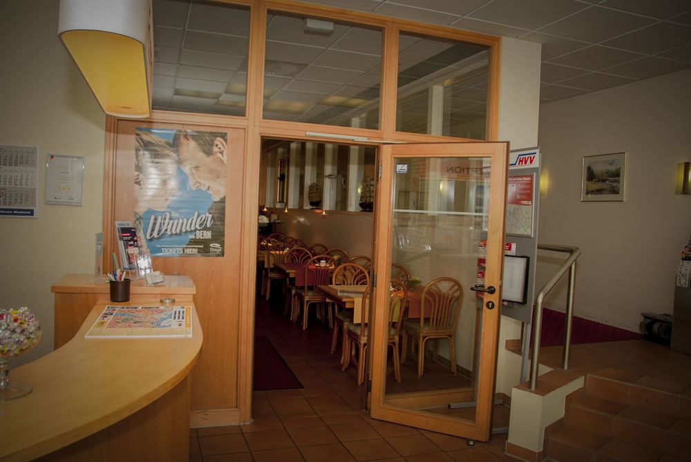 Elbbrucken Hotel 40/50