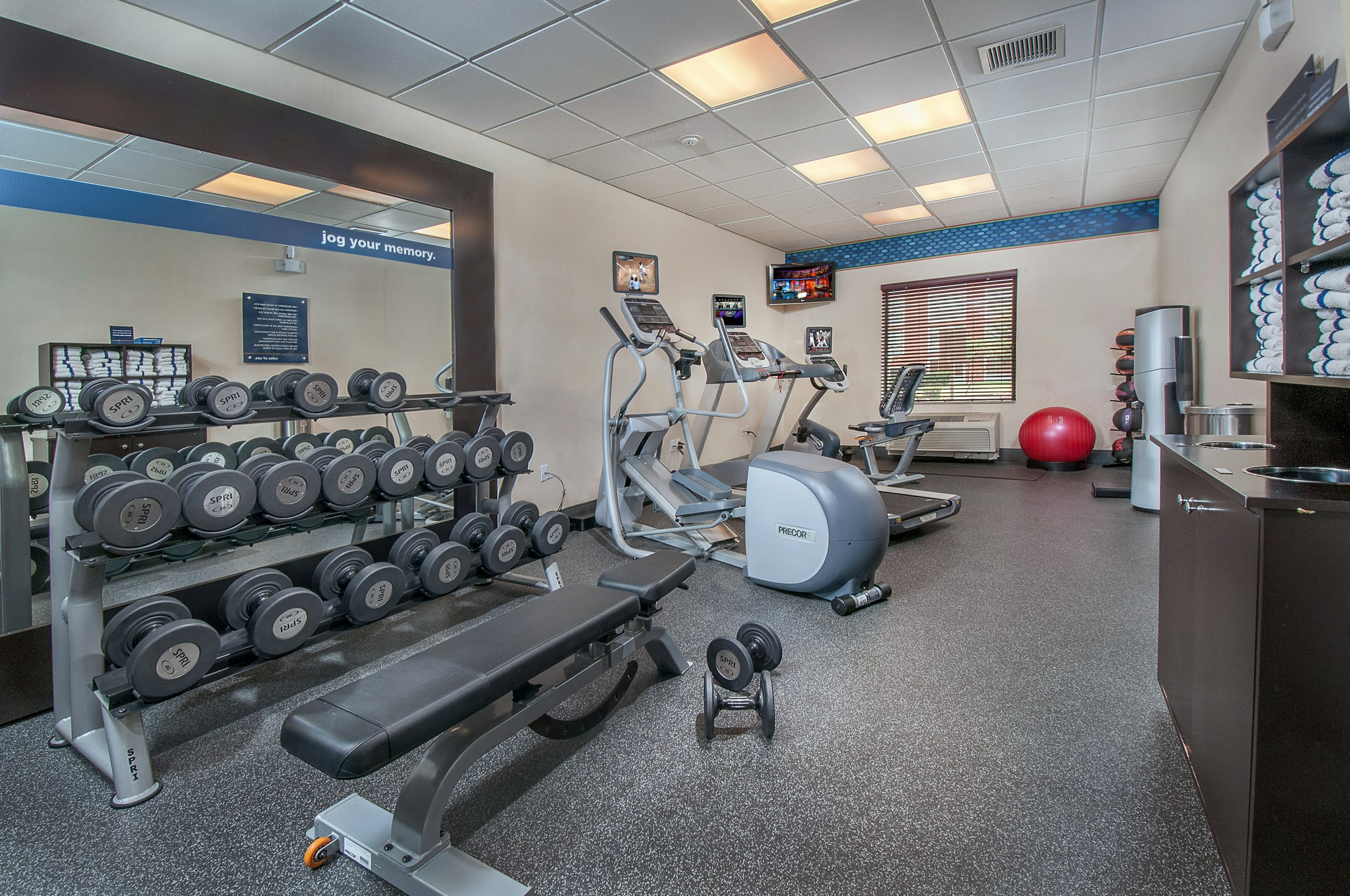 Hampton Inn and Suites San Antonio Airport 25/44