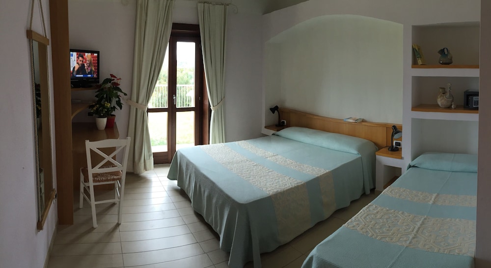 Hotel Cala Reale 24/65