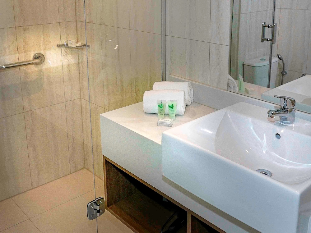 Ibis Styles Curitiba Airport Hotel 46/48
