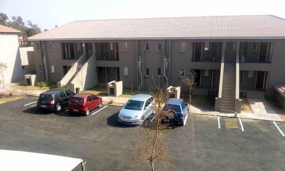 Airport Lodge Guest House 27/43