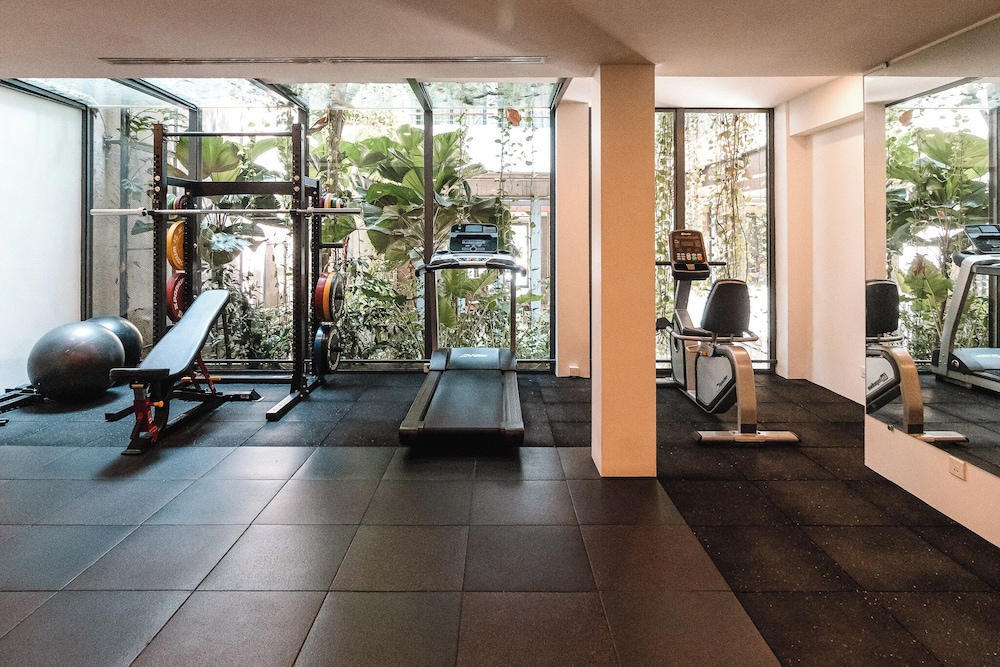 Penh House Hotel 46/74