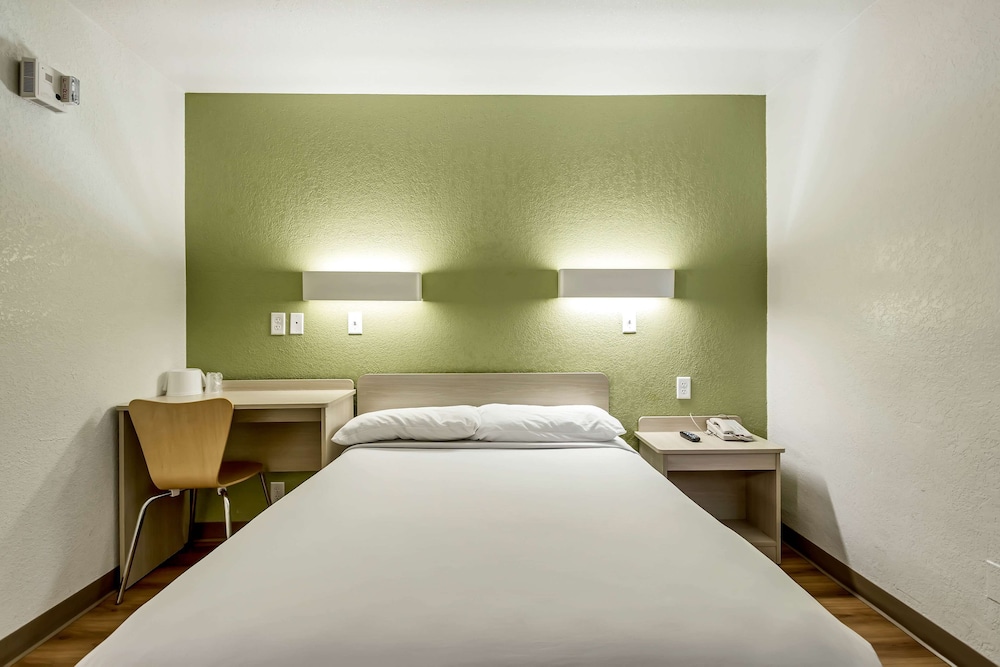 Motel6 Ogden, UT- Downtown 26/64
