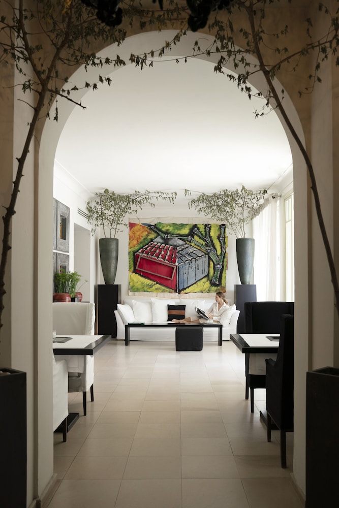 Hotel Carducci 76 52/75