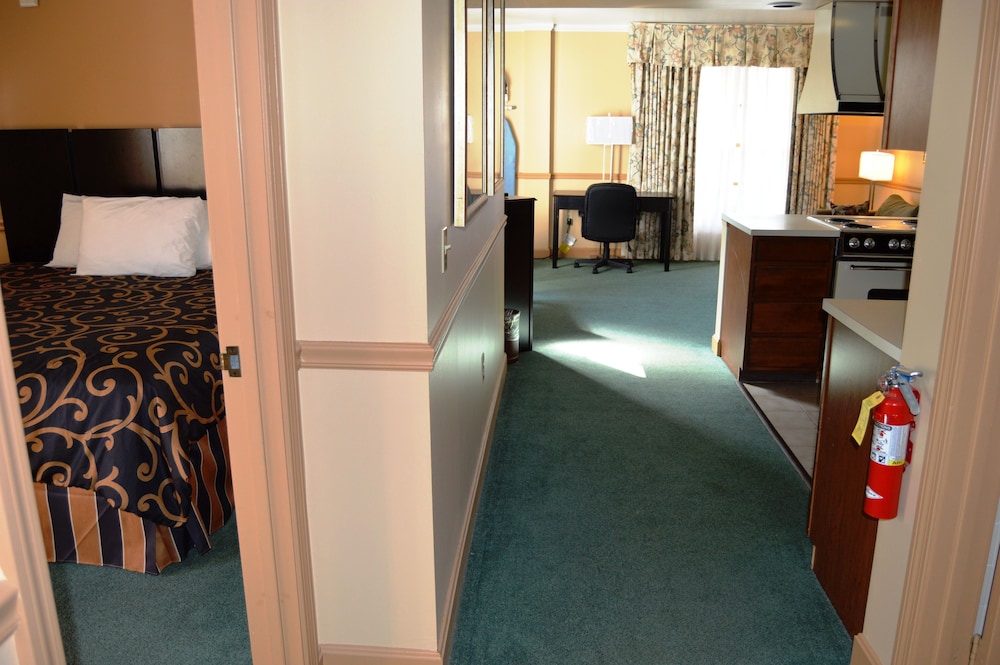 Hollow Inn and Motel 21/52