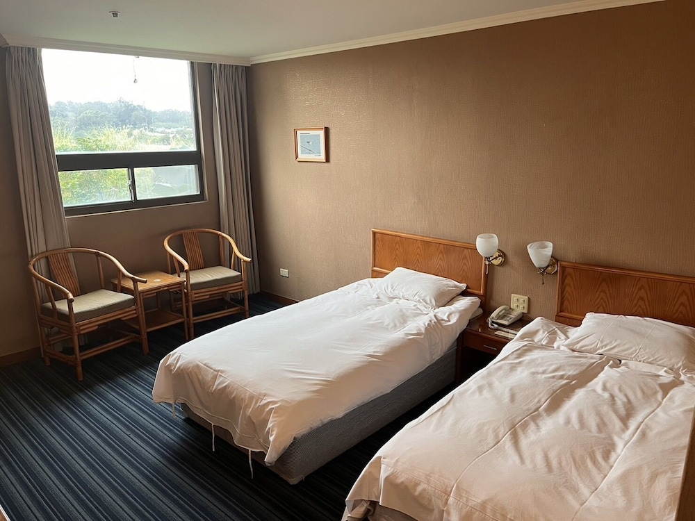 KinSa Holiday Hotel 7/19