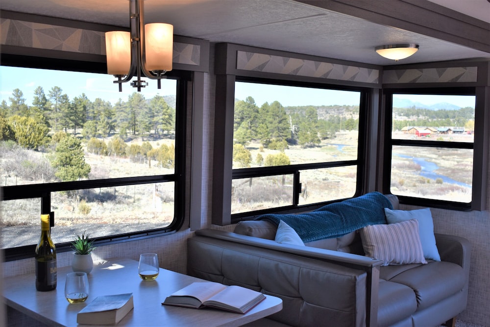 Grand Canyon RV Glamping 45/81