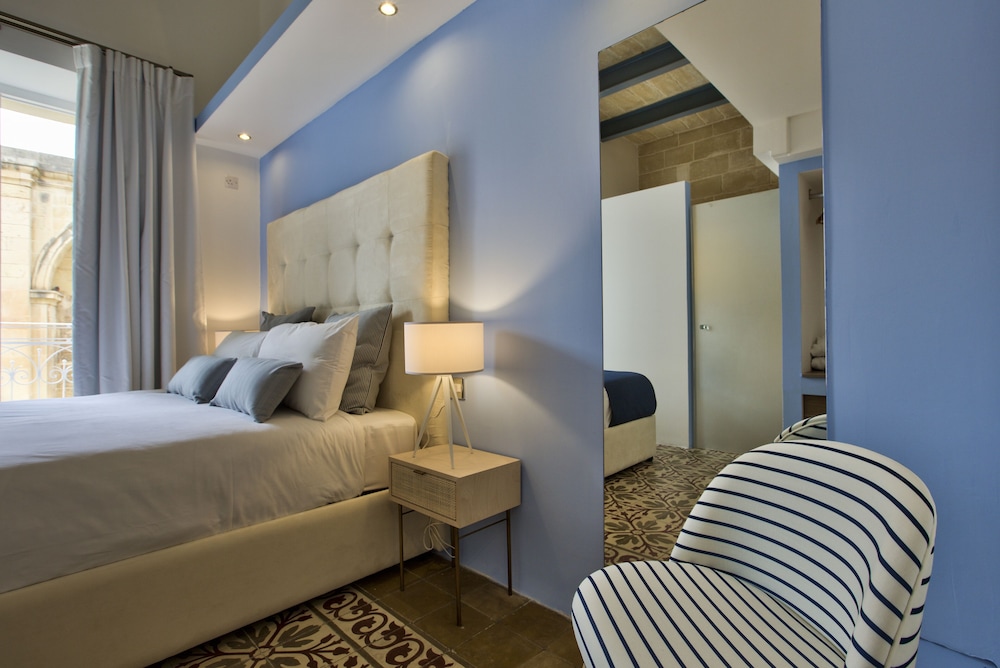 Barrakka Suites 20/50