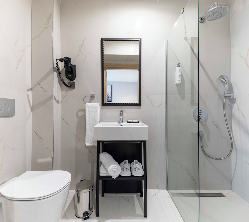 The Capri Hotel Osmanbey 53/60