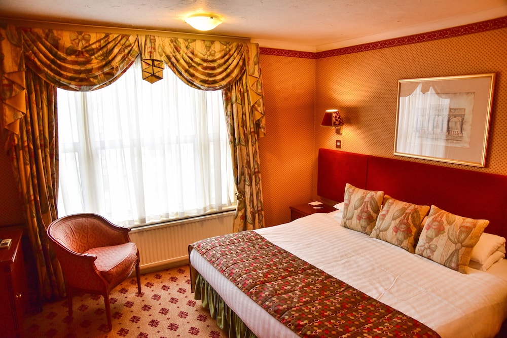 London Lodge Hotel 42/72
