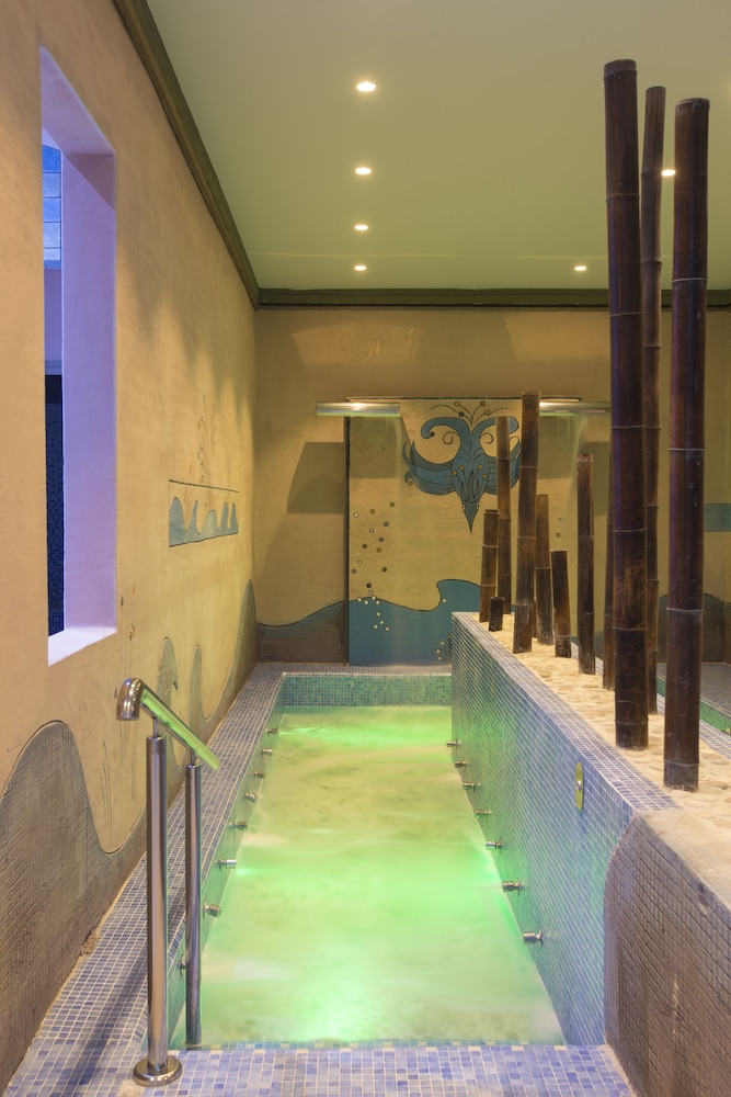 Four Points by Sheraton Costa Blanca 45/67