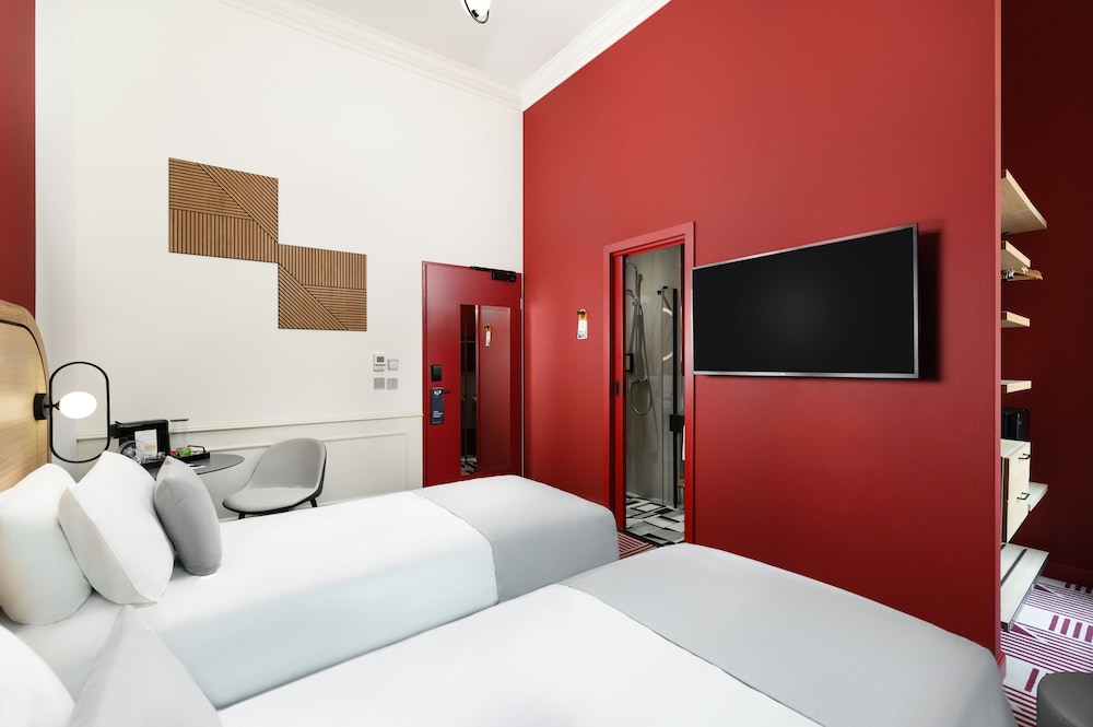 BASIC, TWIN BEDS