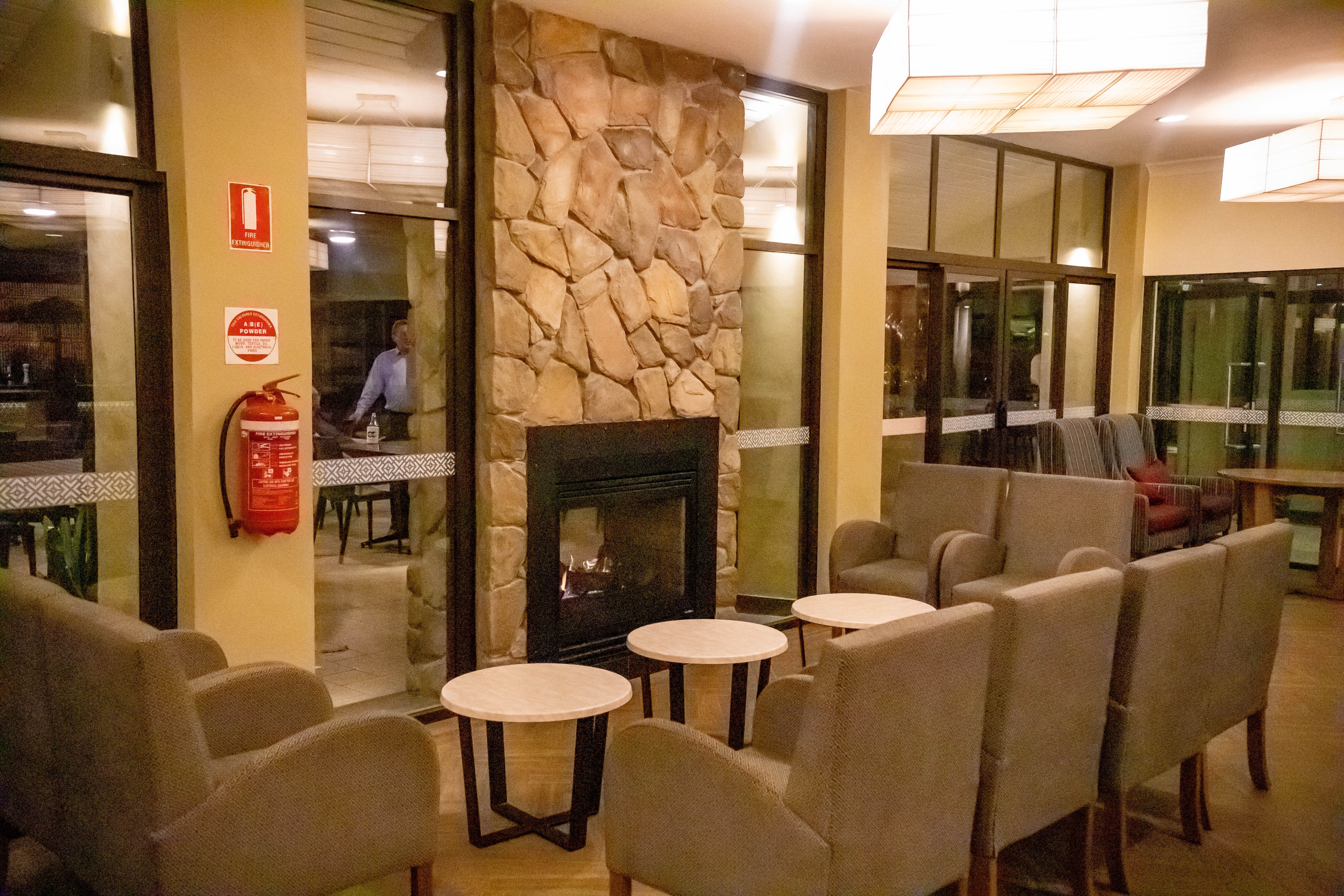 Highlander Hotel and Apartments 24/51