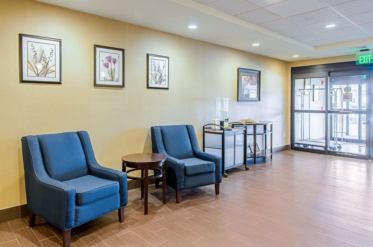 Comfort Suites Wytheville near Conference Center 11/17