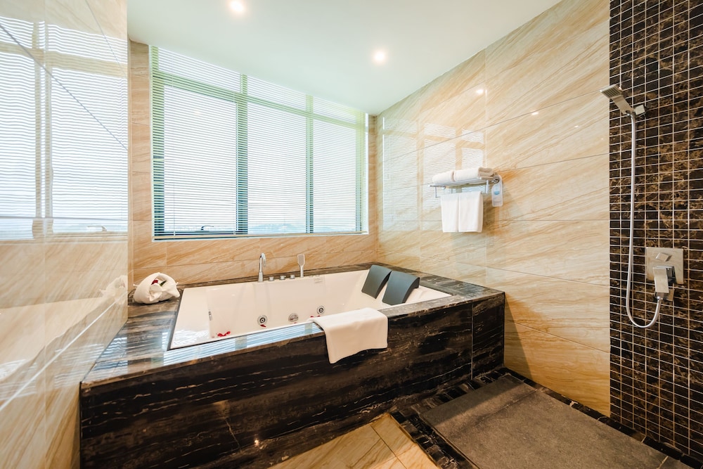 Muong Thanh Luxury Quang Ninh 23/67