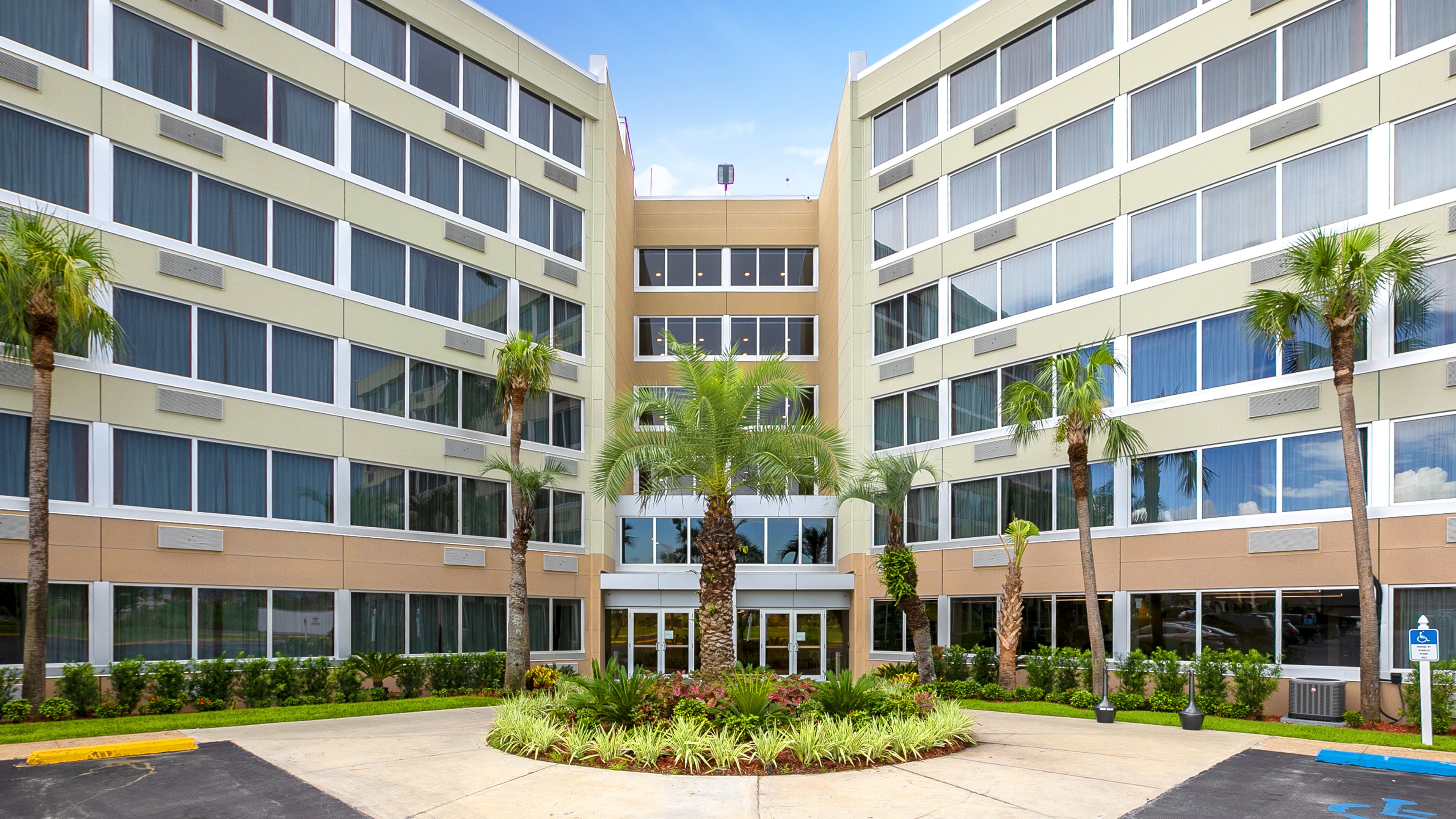Holiday Inn Panama City an IHG Hotel 67/76