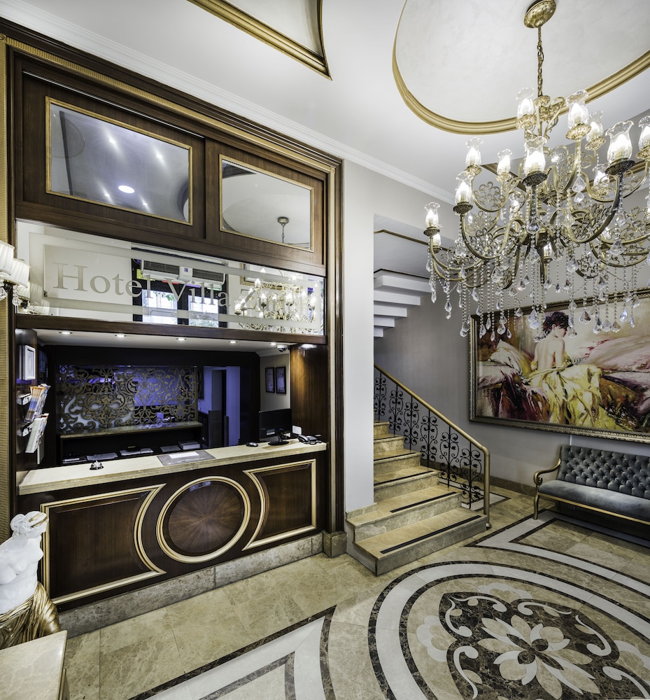 Lobby at AHC Taksim Hotel, ISTANBUL