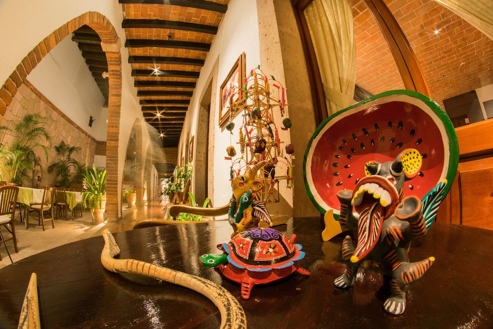 Meson de Los Remedios Hotel 49/56