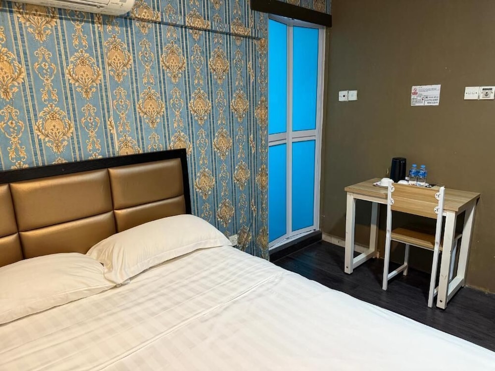 Aliwal Park Hotel 25/50