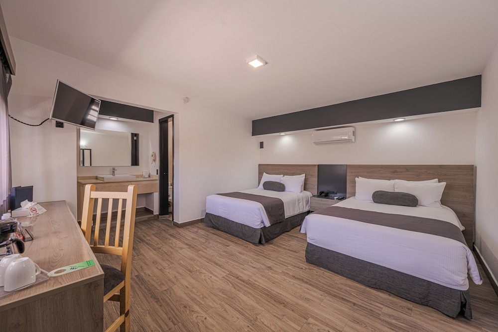 STANDARD, 2 DOUBLE BEDS