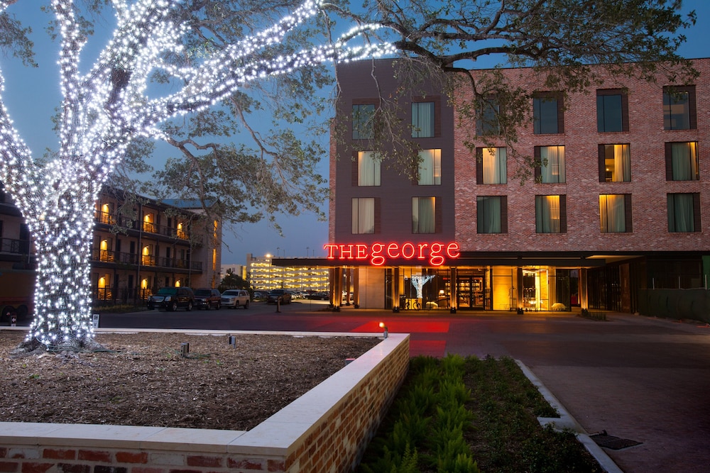 The George 3/59