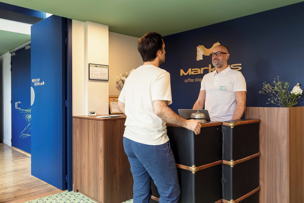 Hotel 21 Foch 7/50