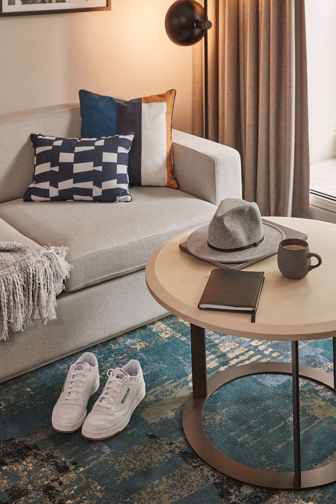 Rydges Darling Square Apartment Hotel 11/43