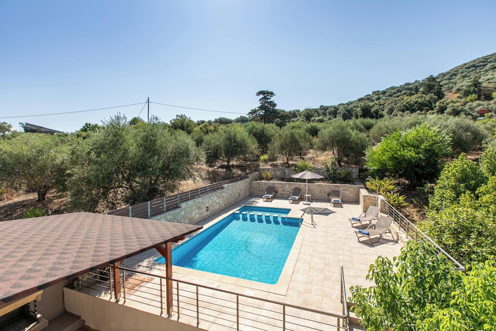 Neaira Villas Chania 43/50