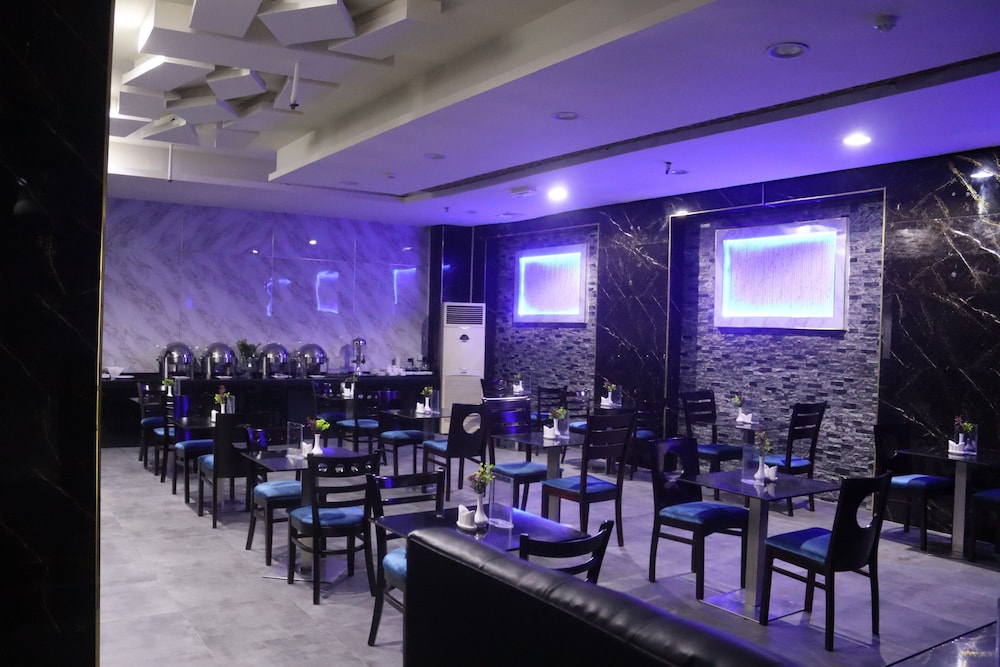 GSS Avenue Hotel 30/39