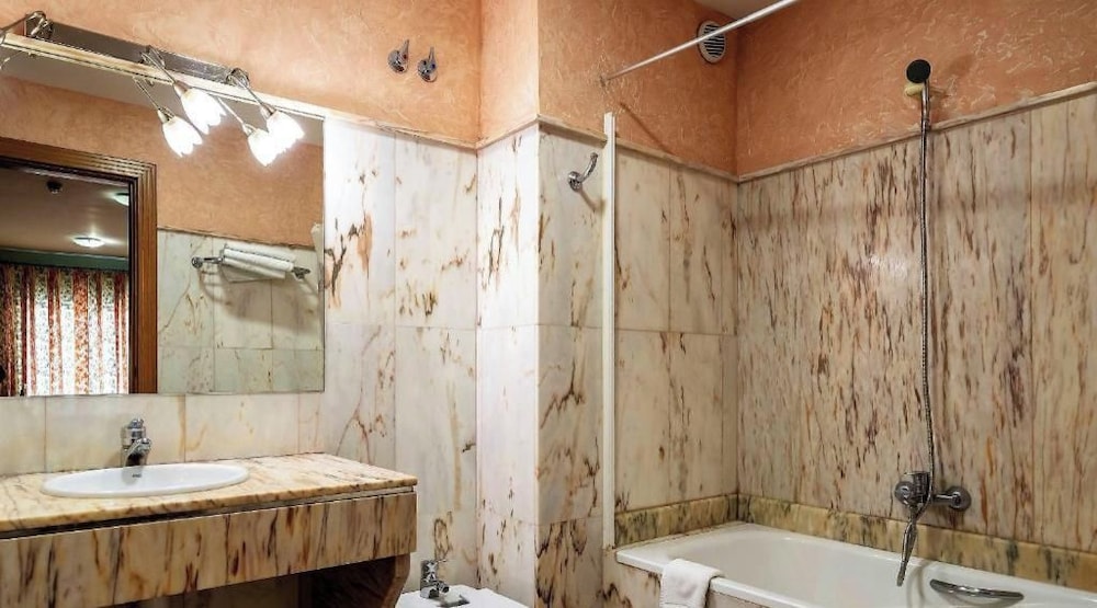 Hotel Pio XII Jumilla 33/35