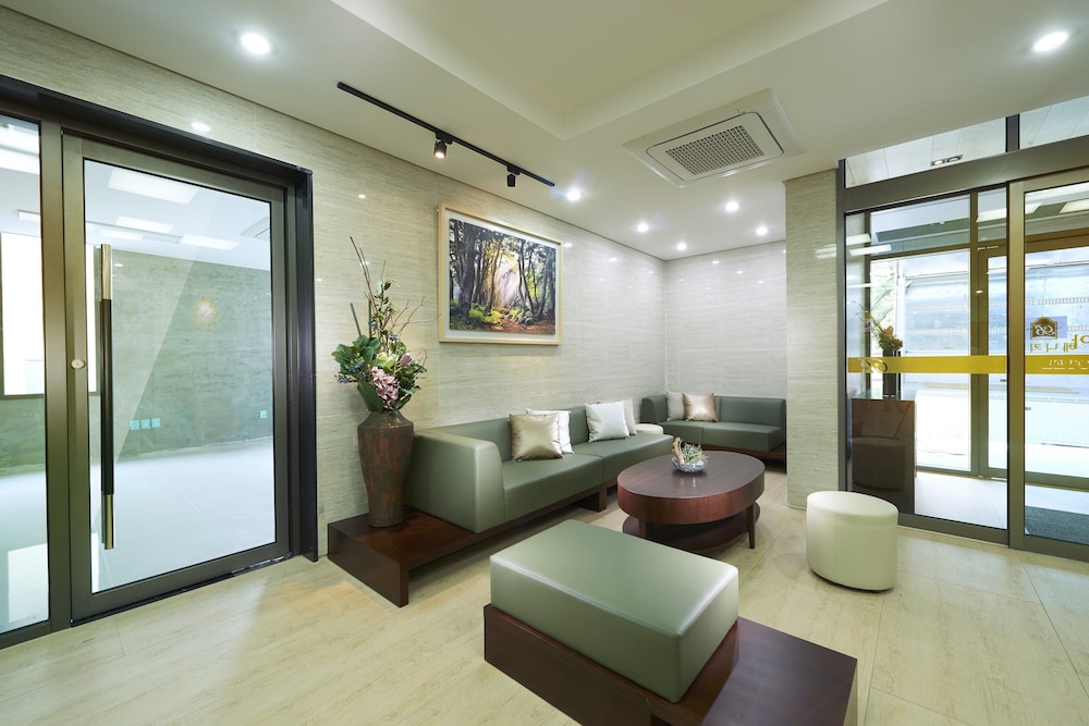 Benikea Jungmun Hotel 35/50