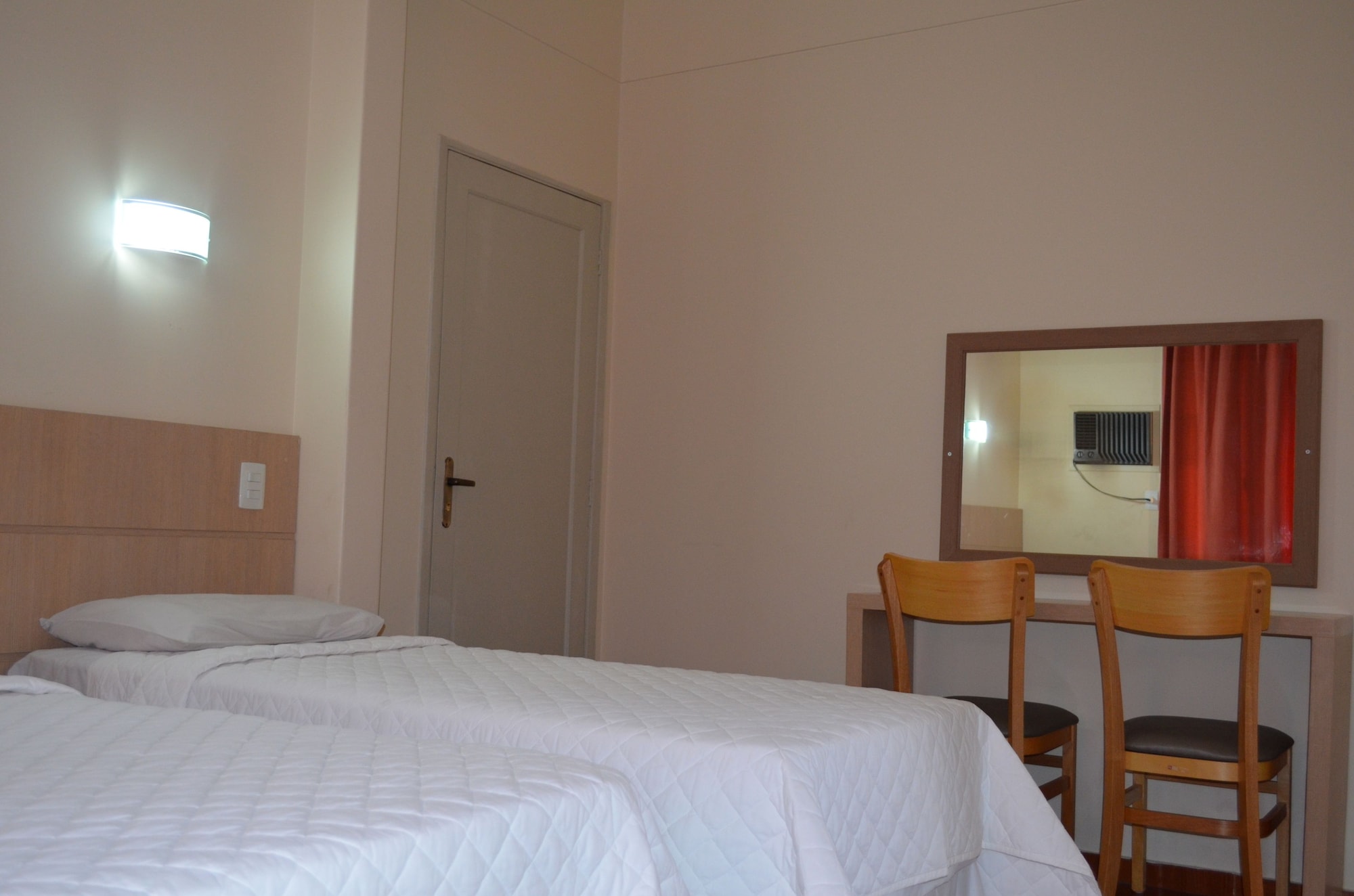 DELUXE, DOUBLE BED
