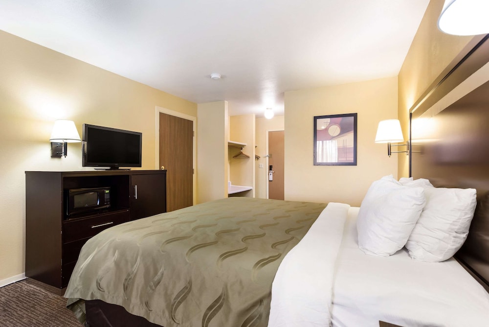Quality Inn Airport Boise ID 20/50