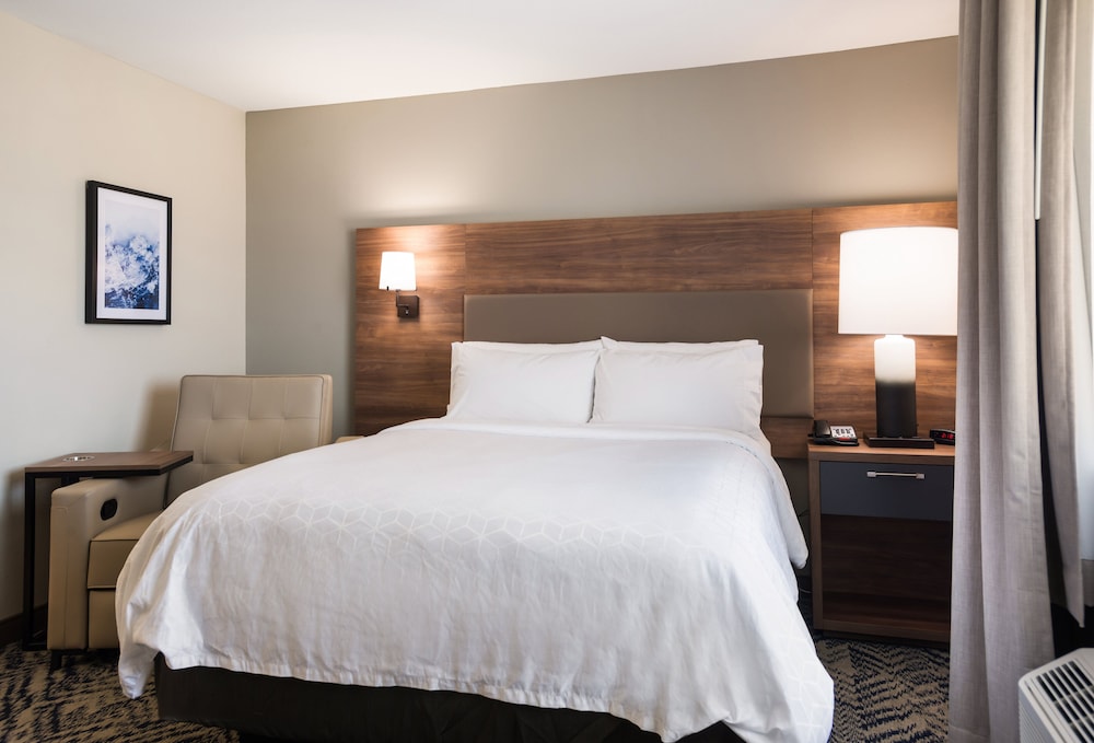 Candlewood Suites Lake Charles-Sulphur 13/30